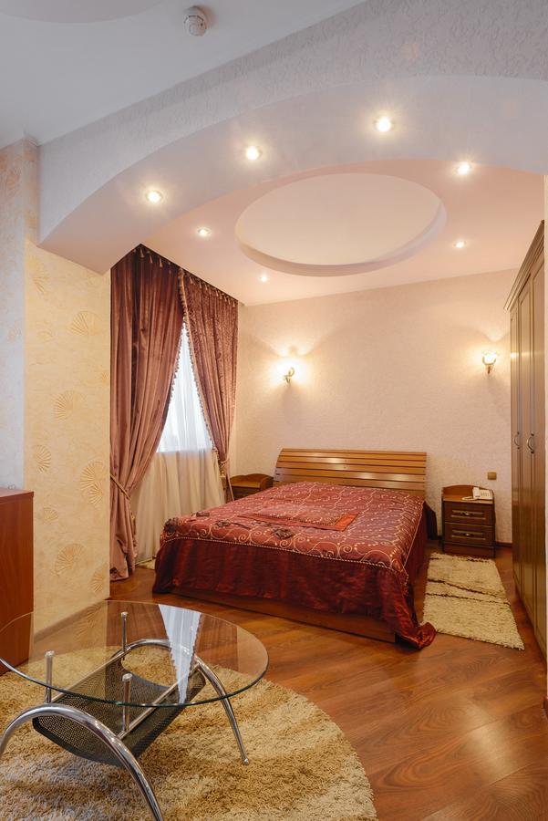 Ghostinitsa "Lina" Hotel Petropavlovsk Exterior foto